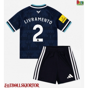 Newcastle United Tino Livramento #2 Borta Kläder Barn 2026-27 Kortärmad (+ Korta byxor)